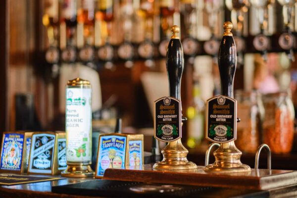 230923 Sam Smiths London
The Windsor Castle

Credit: Ben Broomfield
Credit Social: @photobenphoto
Copyright: Ben Broomfield Photography
07734 852620
photo@benbroomfield.com
www.benbroomfield.com